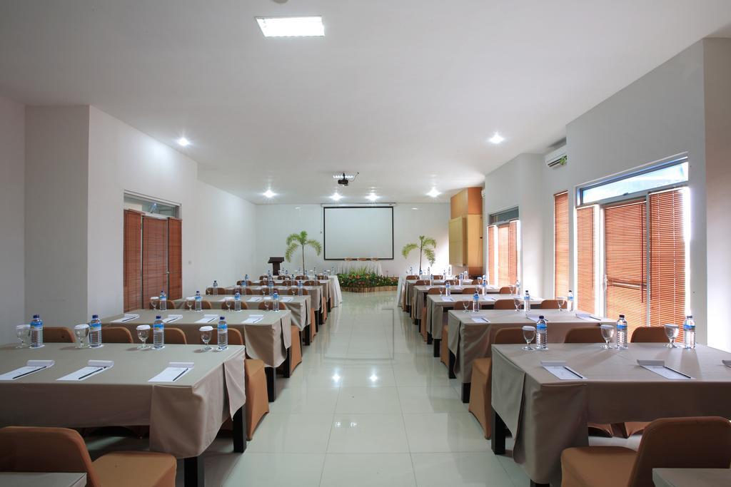 فندق Narmada Convention Hall ماتارام المظهر الخارجي الصورة